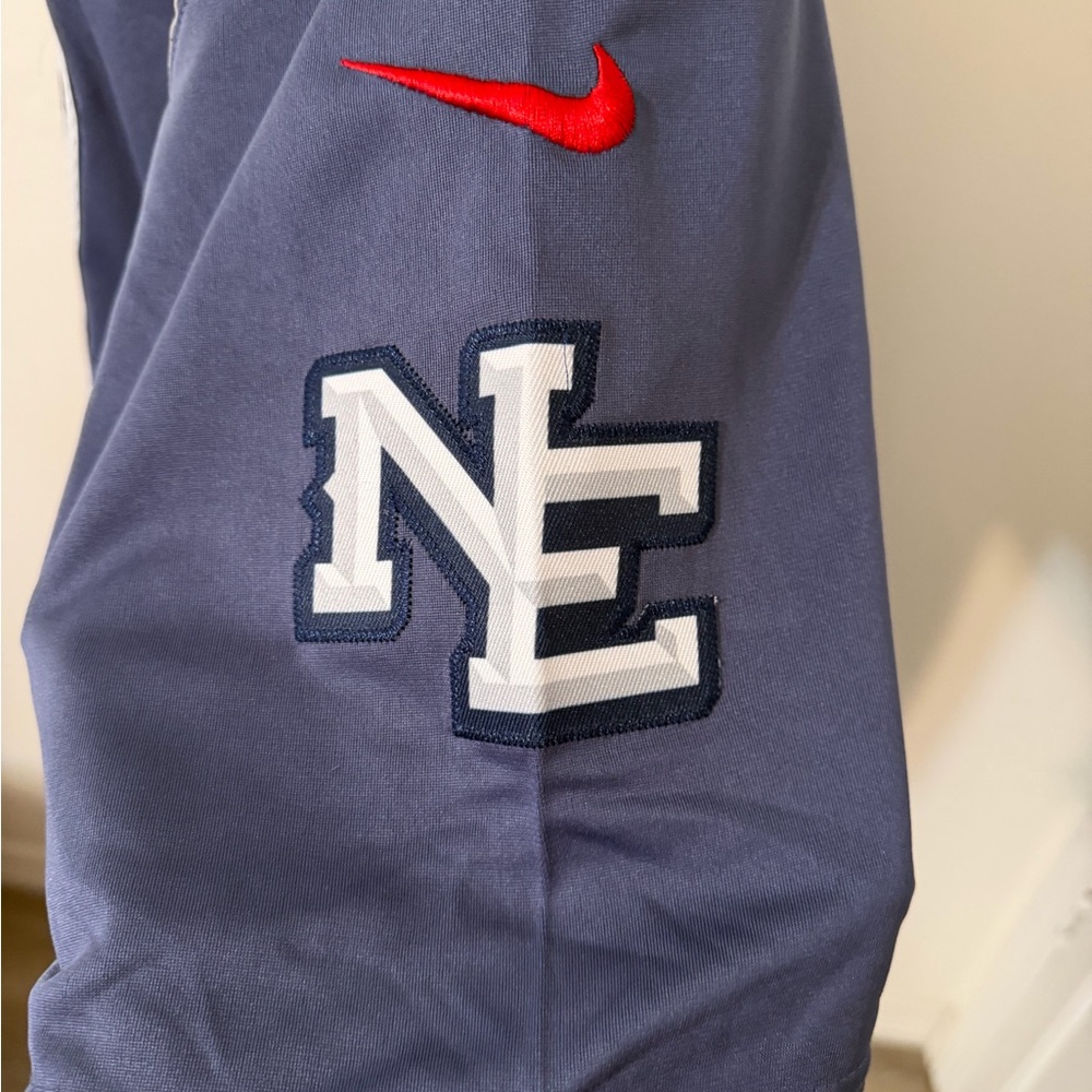 New England Patriots Football Jersey - Picture 5 of 6